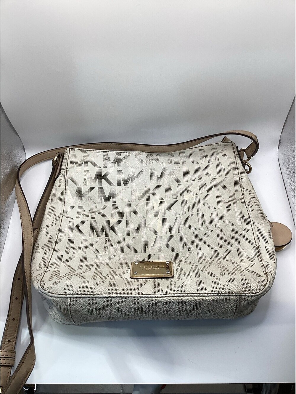 Michael Kors Signature Jet Set Vanilla Large Messenger Crossbody Shoulder Bag